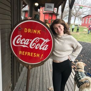 Meet your Posher, Regan